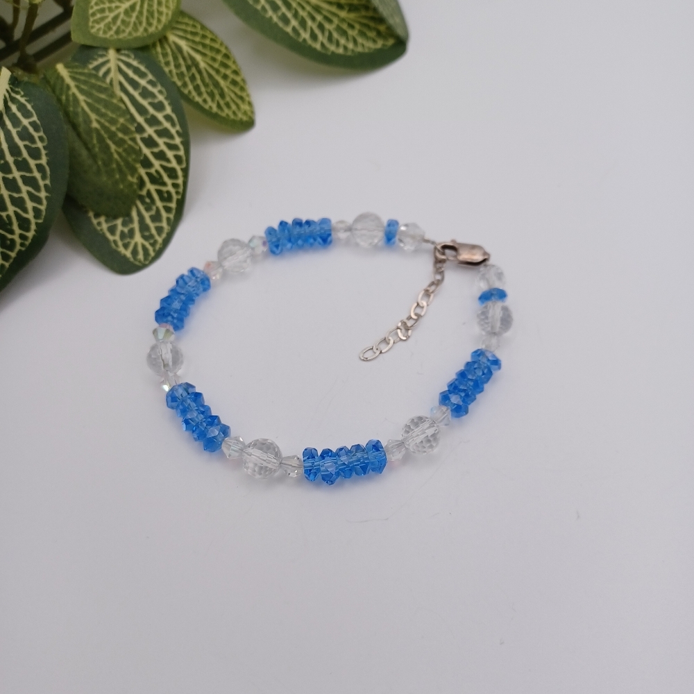 Handcrafted Crystal Beaded Bracelet with Adjustable Clasp